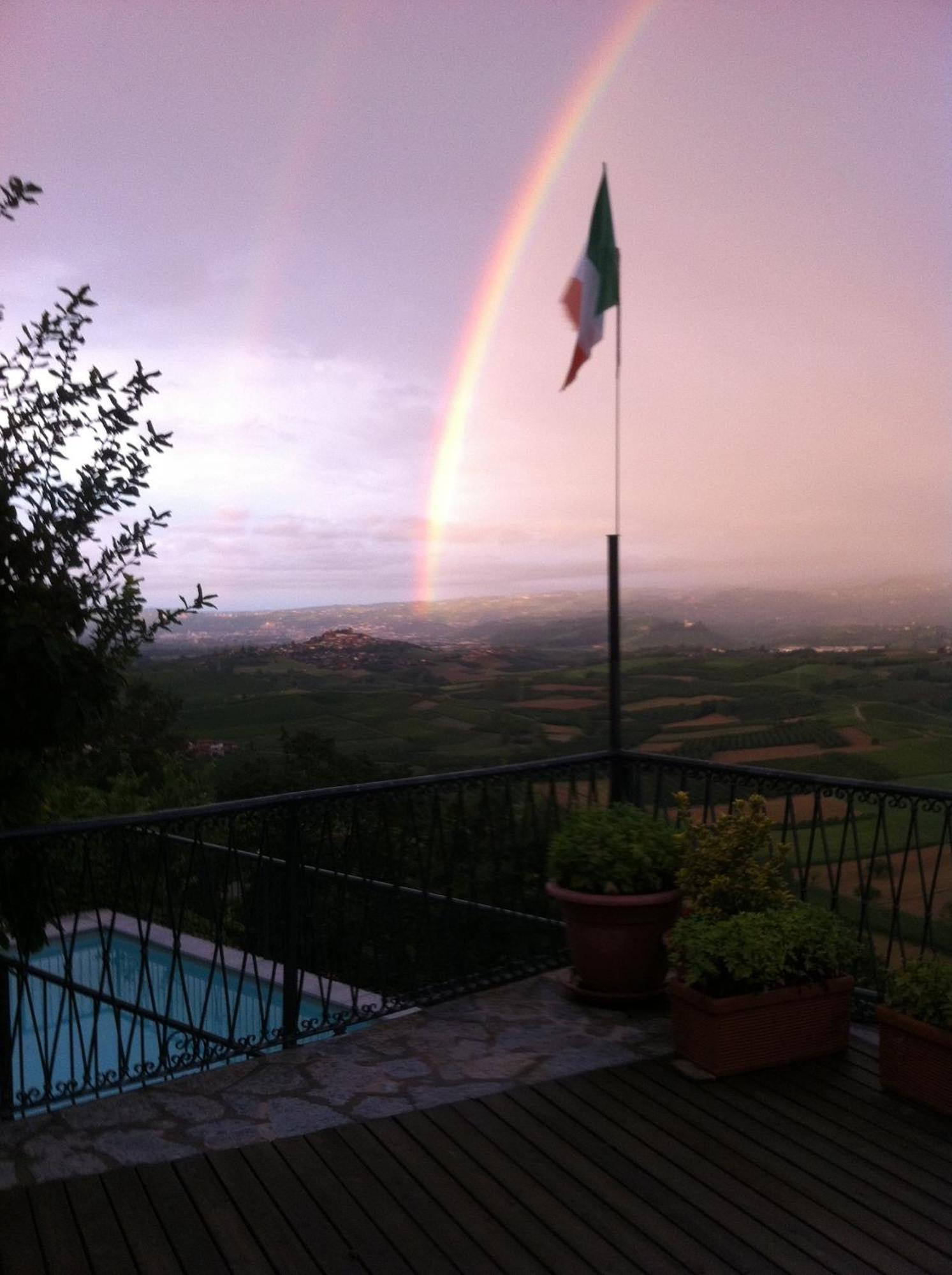 Apartamento La Vigna Del Parroco Verduno Exterior foto